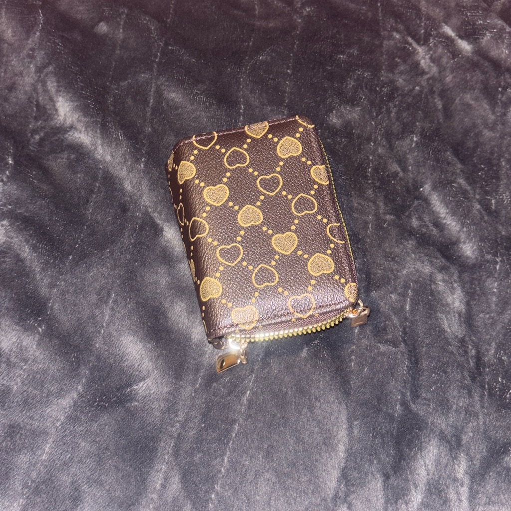 Love WalletCard Holder UltraThin Bank Card Holder